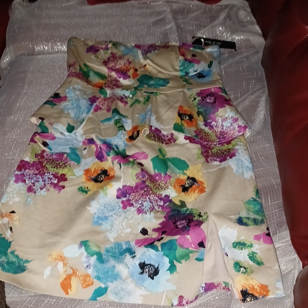 Ark & Co, Dress floral, strapless, Size L, NWT - Picture 2 of 3